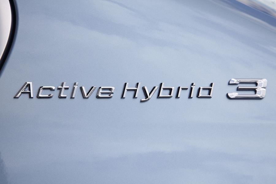  BMW ActiveHybrid 3 2012 года  (фото 42 из 102)